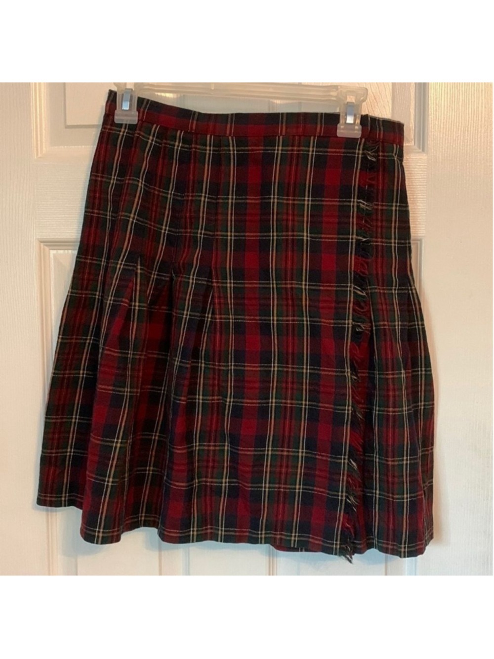 Womens charter collection red tartan kilt size 12